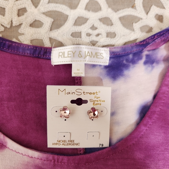 💥SALE💥Riley&James, NWOT Medium dress paired with Main Street Earrings NWOT - Picture 2 of 6